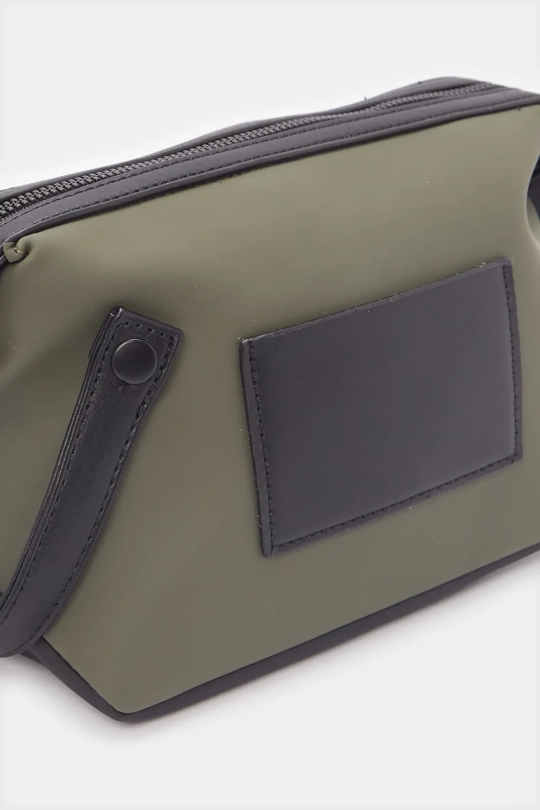 Men Green Pouch